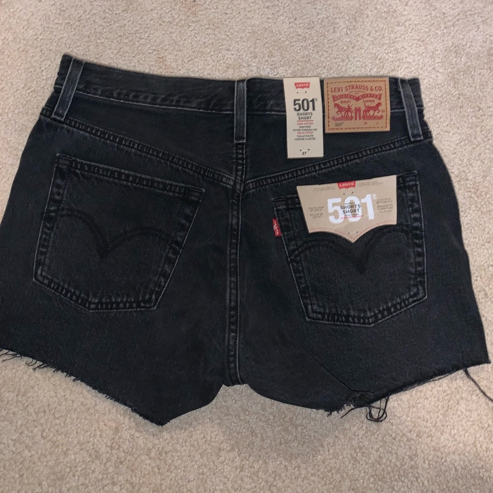 Levi’s denim shorts size 27